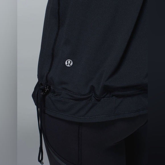 Lululemon Run: Ta Ta Topper - Picture 5 of 5